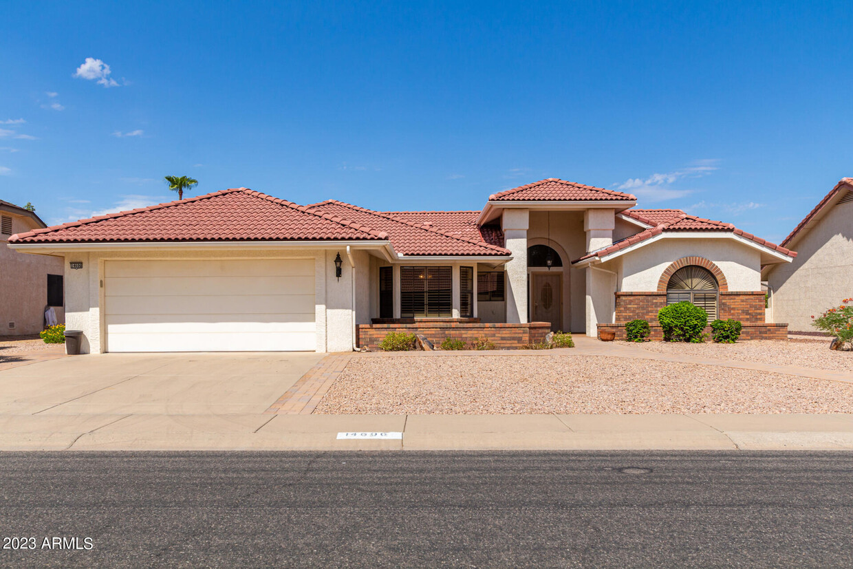 Primary Photo - 14606 W Ravenswood Dr