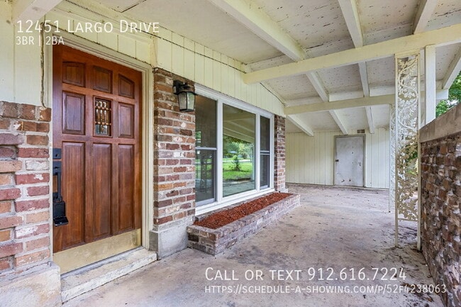 Foto del edificio - 12451 Largo Dr