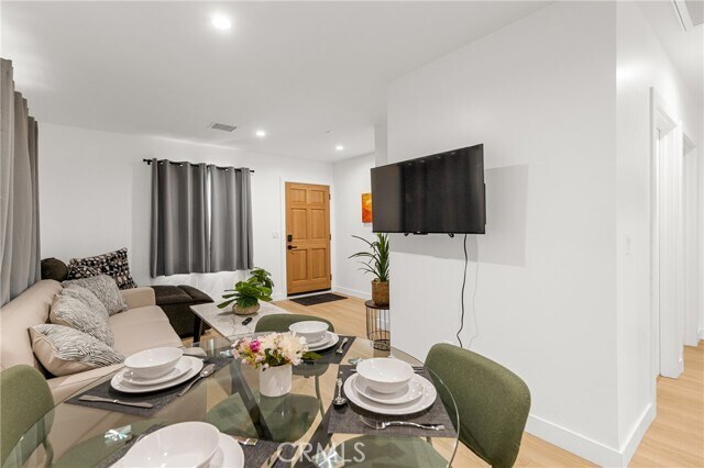 Foto del edificio - 1044 Daisy Ave
