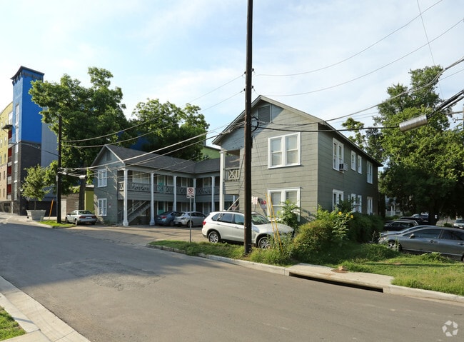 Building Photo - 915 West 21st Street Apartments