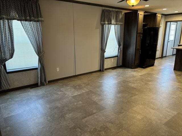 Foto del edificio - 271 Crestwood Dr