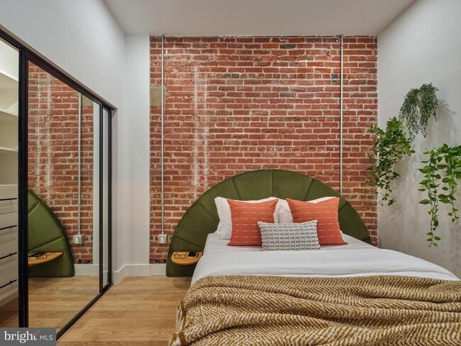 Foto del edificio - 1099 Germantown Ave
