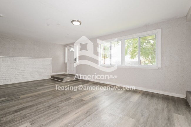 Building Photo - 1346 Beverly Rd