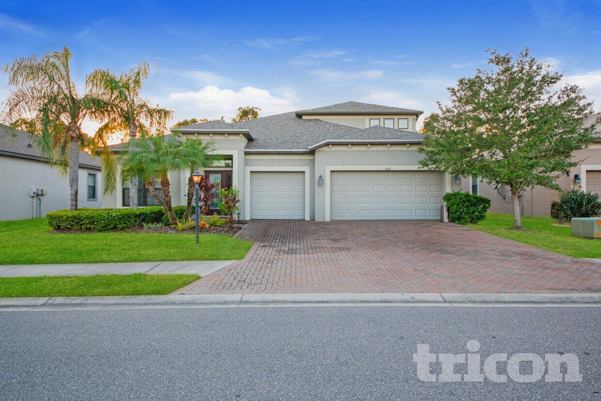 Foto principal - 824 129th St NE