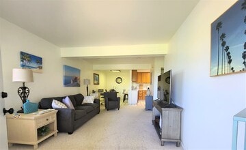 Building Photo - 42-102-102 Aleka Pl