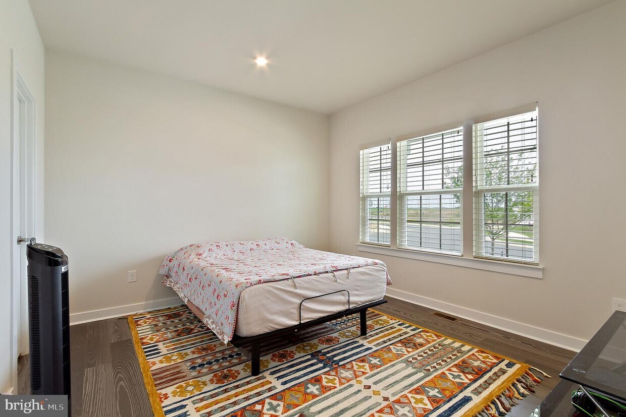Foto principal - 718 Wallasey Dr