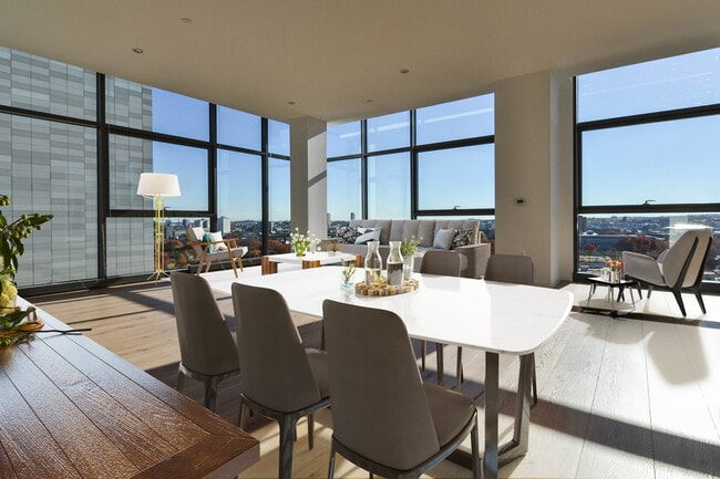 Interior Photo - The Viridian