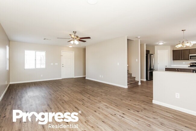 Foto del edificio - 12602 W Windrose Dr
