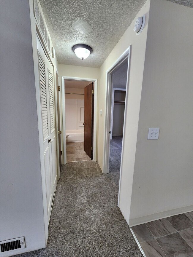 Foto del edificio - RENT SPECIAL -  *Rent Reduced to $1095/mo for First 3 Months!