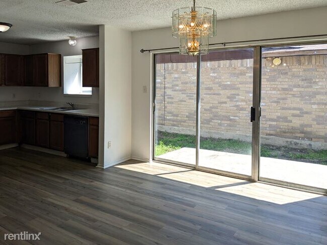 Foto del edificio - 3 br, 2 bath House - 11418 Potter Valley D...