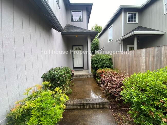 Building Photo - 3 br, 2.5 bath House - 3688 Kendra St.