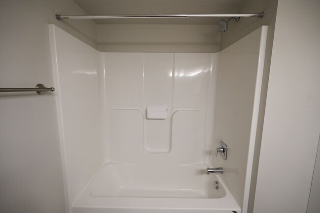 Foto del edificio - Stunning 4-Bedroom Home in Prime Ankeny Lo...