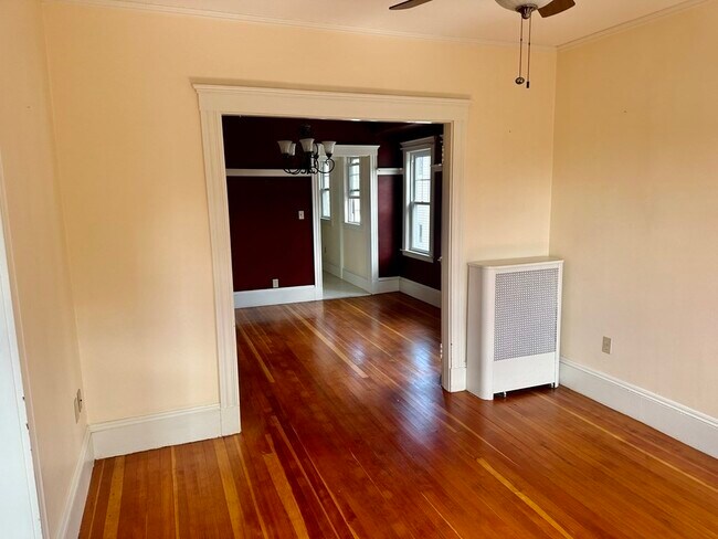 Building Photo - 14 Coolidge Hill Rd