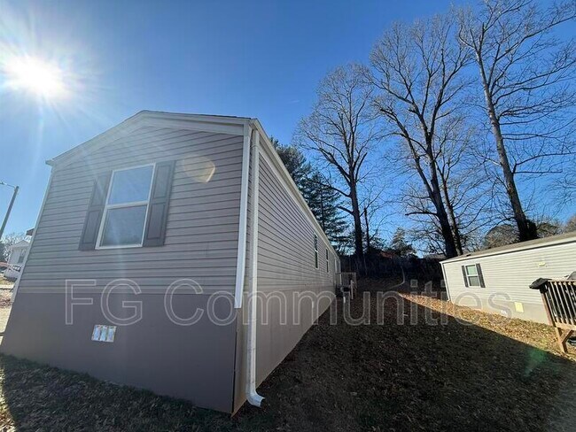 Foto del edificio - 3160 Dunn St