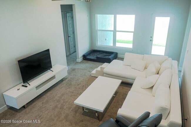 Foto del edificio - 8674 Pavia St