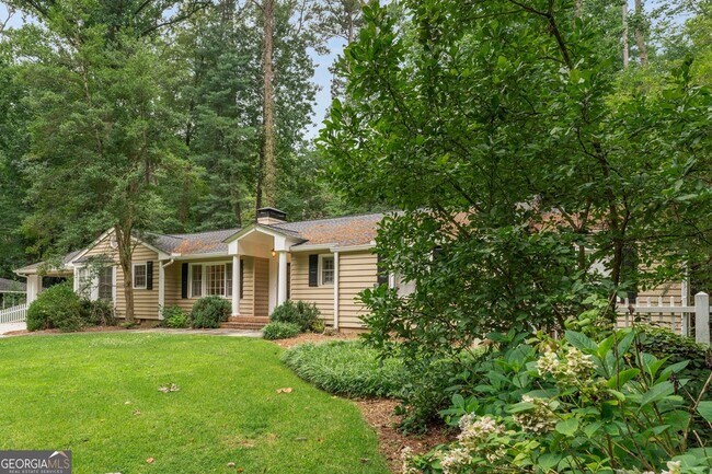 Foto del edificio - 2986 Mornington Dr NW