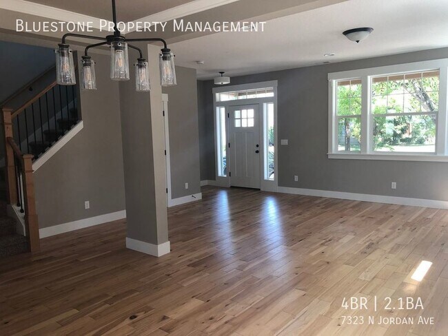 Foto del edificio - 7323 N Jordan Ave