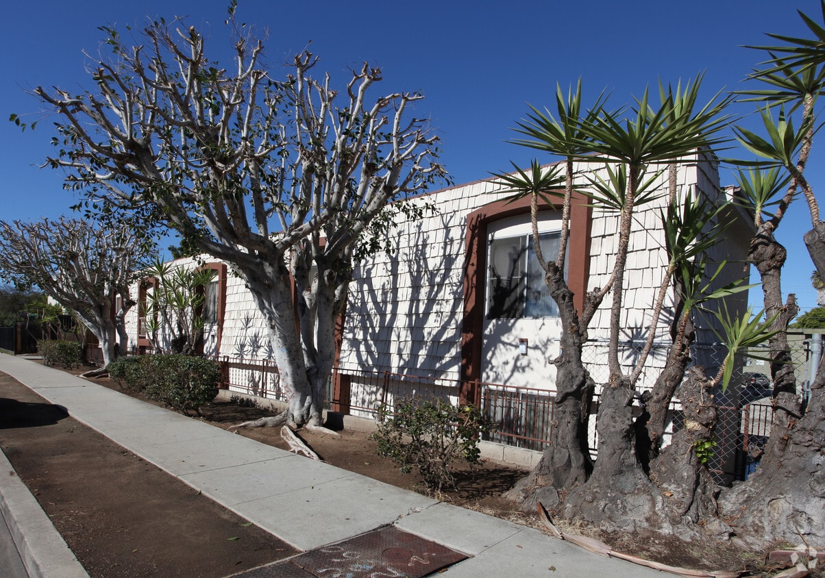 Building Photo - 2860 B St