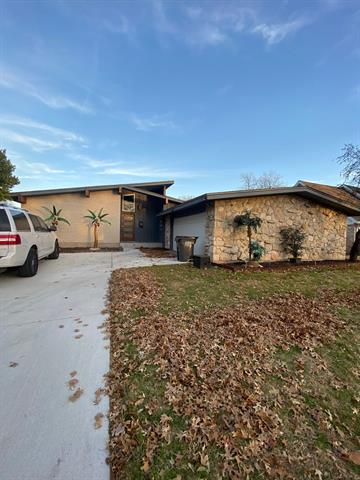 Primary Photo - 12218 Treeview Ln