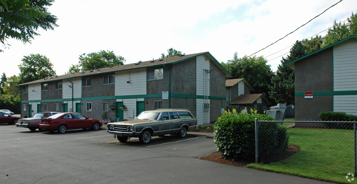 Primary Photo - Cedar Tree Apartments