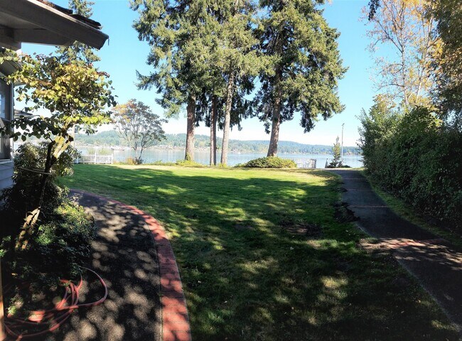 Foto del edificio - Scandia Waterfront! Furnished! Short lease September 9th-June 30th, 2027