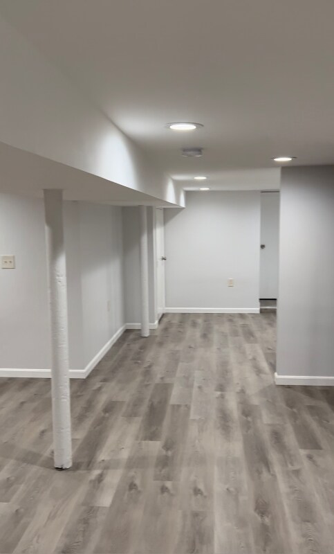 Foto del edificio - 285 Pearsall Ave