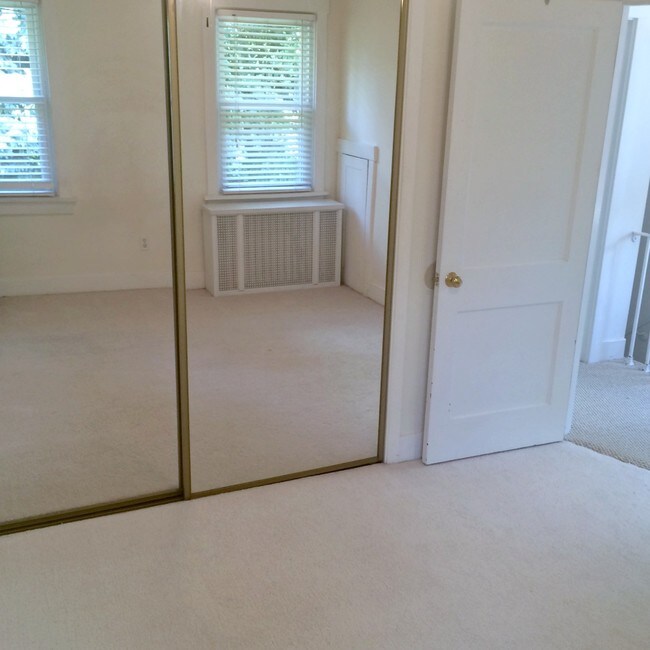 Foto del edificio - 4008 Beechwood Blvd