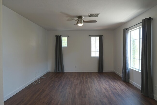 Building Photo - 79839 Dandelion Dr