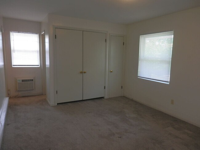 Foto del edificio - 207 Highview Ave