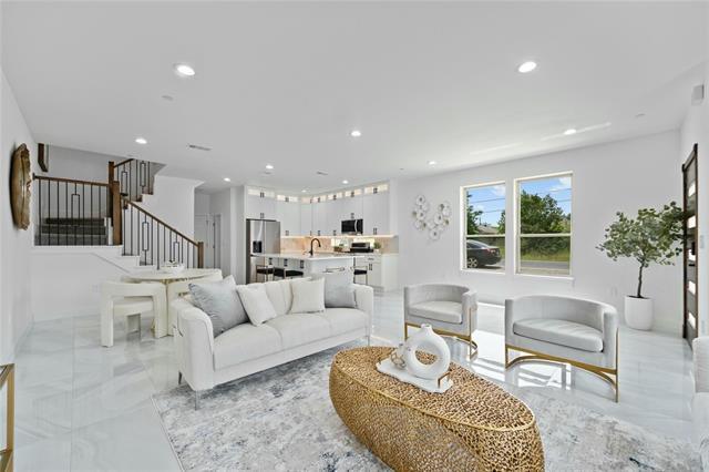 Foto principal - 6230 Dewitt St