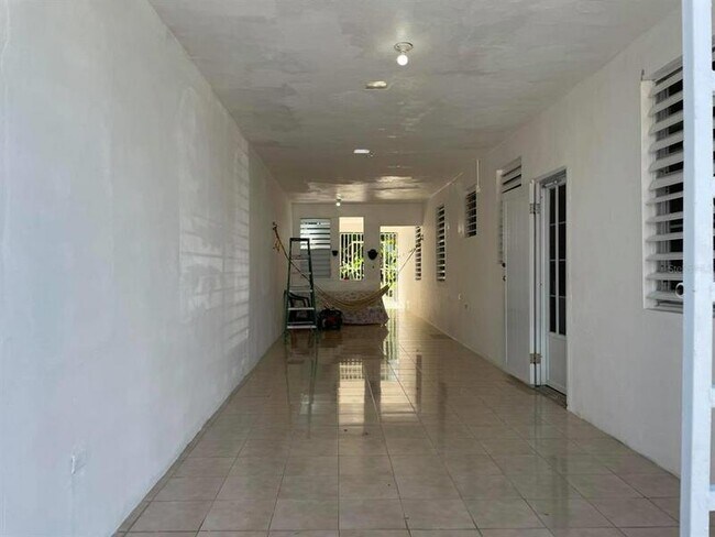Foto del edificio - 1336 Hunters Rd