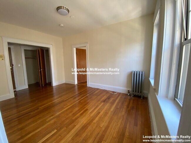 Building Photo - 1375 Commonwealth Ave
