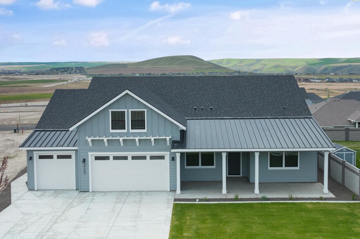 Foto principal - Generational suite w/separate entrance!