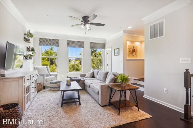 Foto del edificio - 3 br, 3.5 bath House - 3637 Jamison St NE