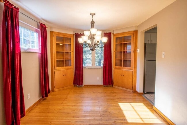 Foto del edificio - 3 br, 2.5 bath House - 403 Sangree Rd