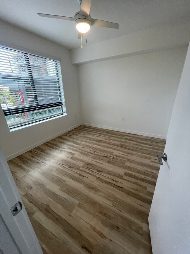 Building Photo - 7141 SW 42nd St