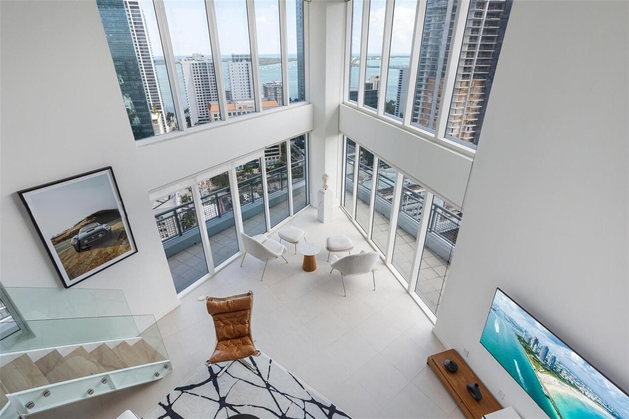 Foto principal - 60 SW 13th St