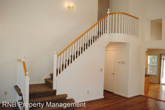 Building Photo - 4 br, 2.5 bath House - 5406 Havenhurst Circle