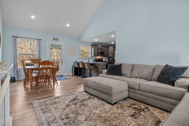 Foto del edificio - 400 Kaiser Rd