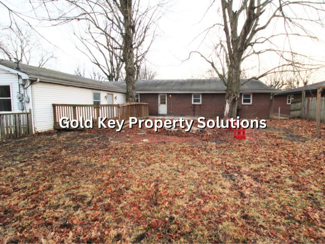 Building Photo - Huge 5 BR 2 Full Bath House with Central Air (Section 8 Approved)