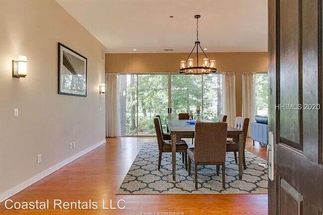 Building Photo - 3 br, 3 bath House - 3 Grove Court