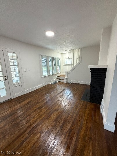 Foto del edificio - 3559 W 122nd St