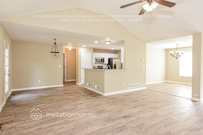 Building Photo - 186 Sandstone Pl