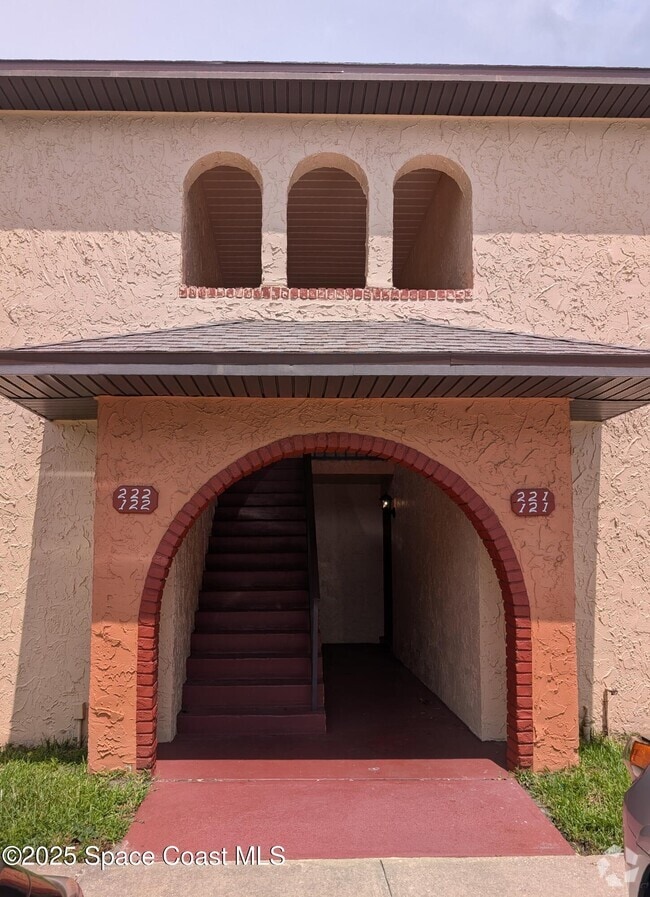 Building Photo - 121 San Juan Cir