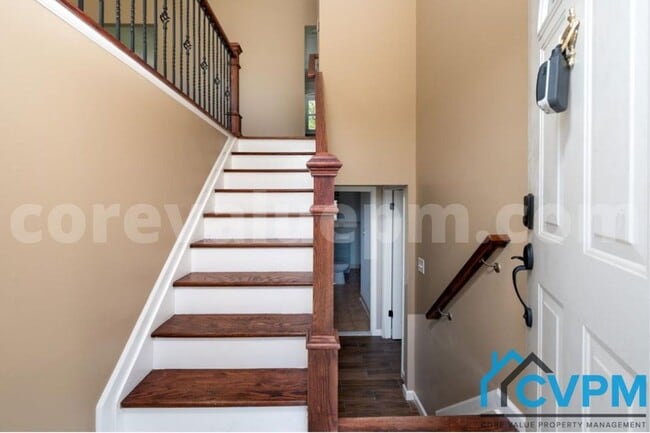 Foto del edificio - 930 Autumn Valley Ln