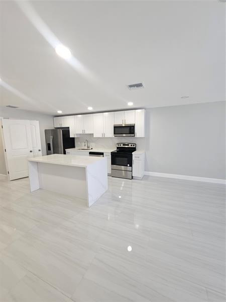 Foto del edificio - 4072 SW 51st St