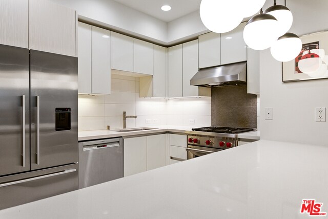 Foto del edificio - 441 S Barrington Ave