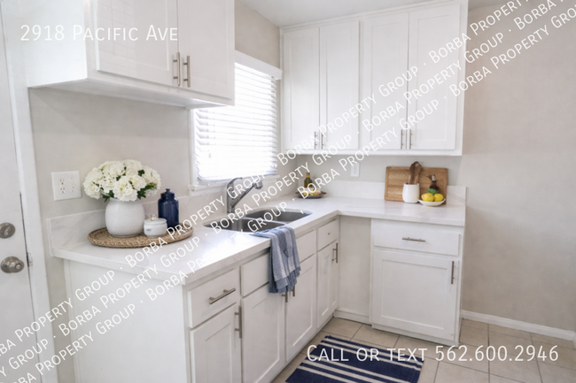 Photo - 2918 Pacific Ave Apartment