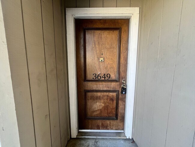 Foto del edificio - Gower Properties - 319-1