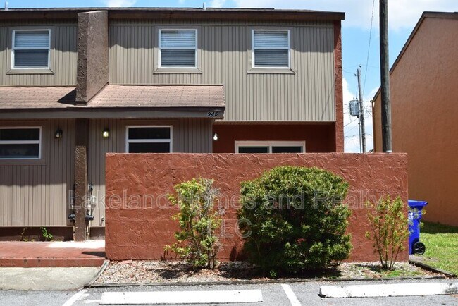 Foto del edificio - 945 Castle Way